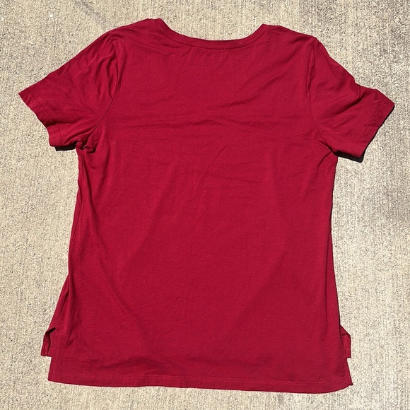 BNWOT Eddie Bauer V-neck T-shirt - Picture 10 of 10